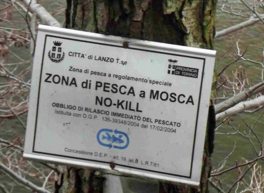 A Catch and Release Only sign in Italy, picture by F Ceragioli